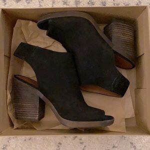 Lucky Brand Black Suede Peep Toe Sandal